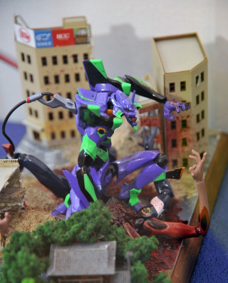 Illustration for article titled Japanese Plastic Figurines and Dioramas Sure Are Cool